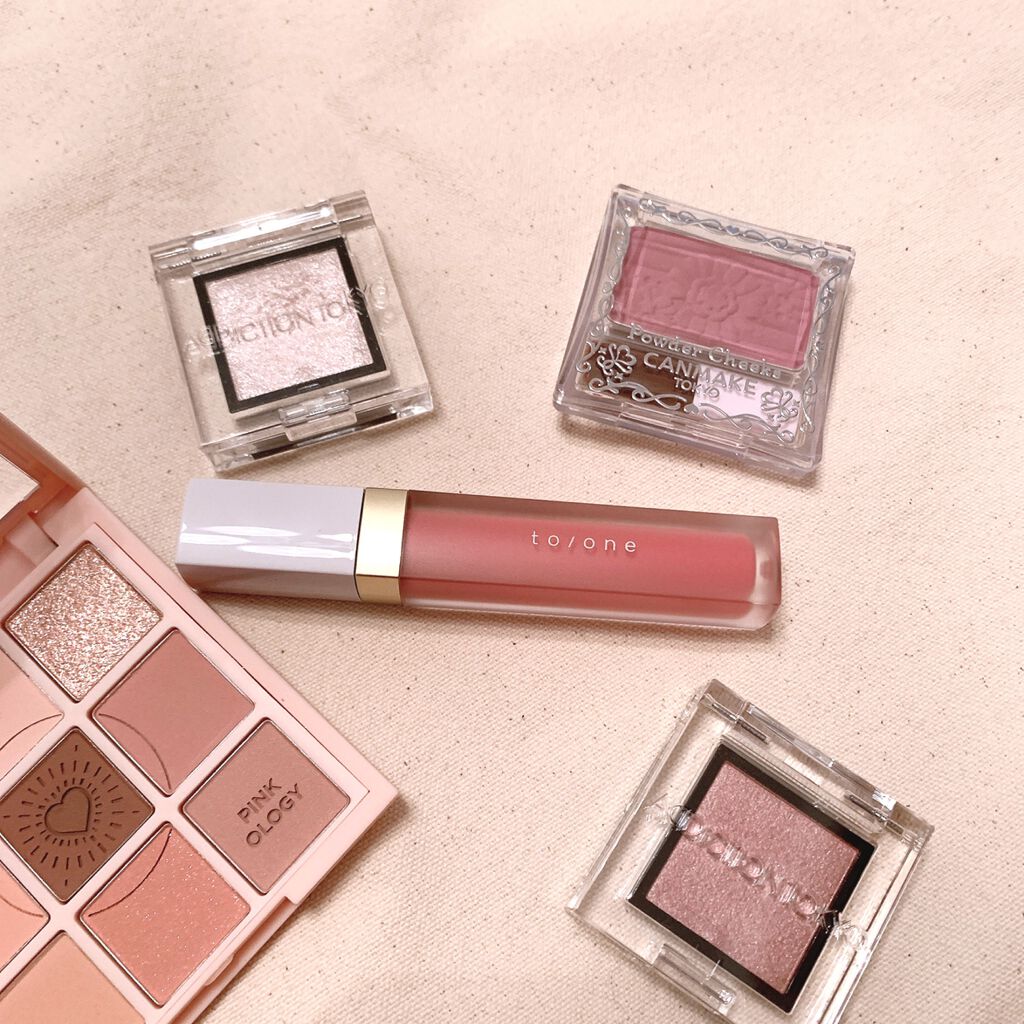 トーン ペタル エッセンス カラー バター 09 ミルキーピンク/to/one/リップグロスを使ったクチコミ（3枚目）