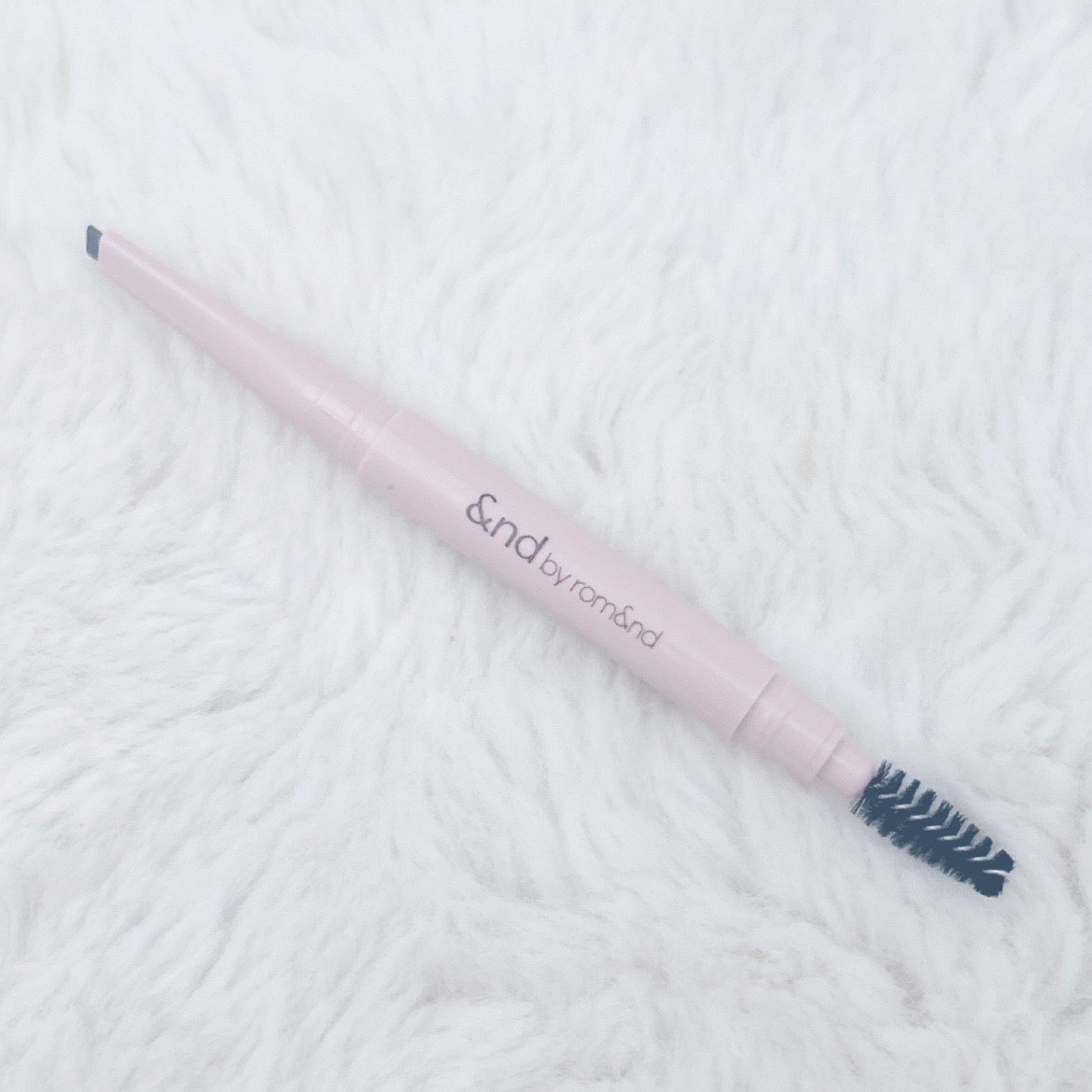 メロウドローアイブロウ BR01 チョコ/&nd by rom&nd/アイブロウペンシルを使ったクチコミ（3枚目）