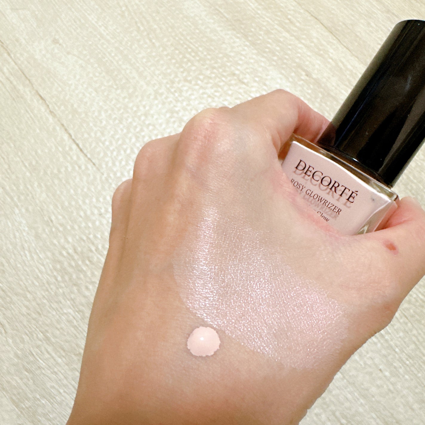 ロージー グロウライザー/DECORTÉ/化粧下地を使ったクチコミ(4枚目)