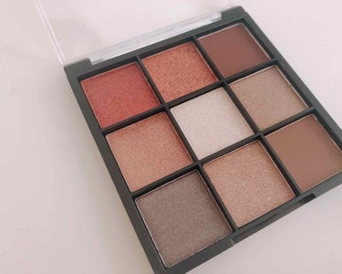 UR GLAM　BLOOMING EYE COLOR PALETTE/U R GLAM/パウダーアイシャドウを使ったクチコミ（2枚目）