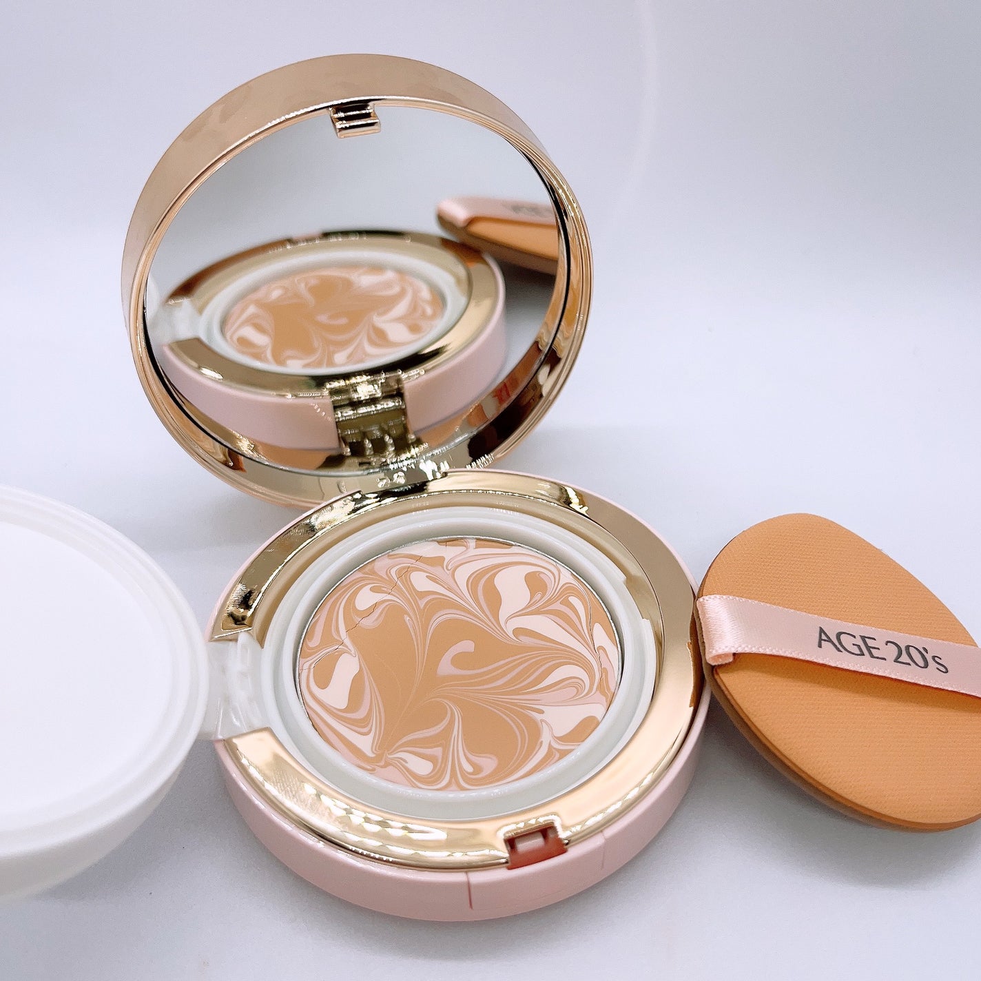 エッセンス カバー パクト モイスチャー/AGE20’s/リキッドファンデーションを使ったクチコミ(3枚目)