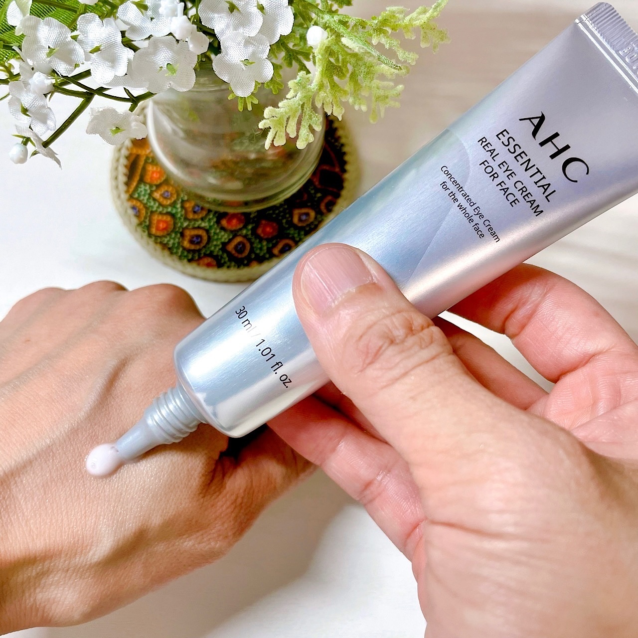 エッセンシャル リアル アイクリーム フォーフェイス/AHC/アイケア・アイクリームを使ったクチコミ（3枚目）