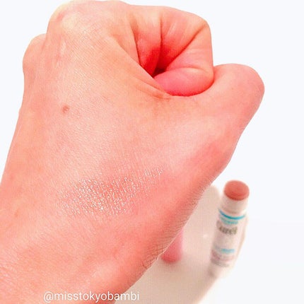 リップケア クリーム ほんのり色づくタイプ/キュレル/リップケアを使ったクチコミ(5枚目)