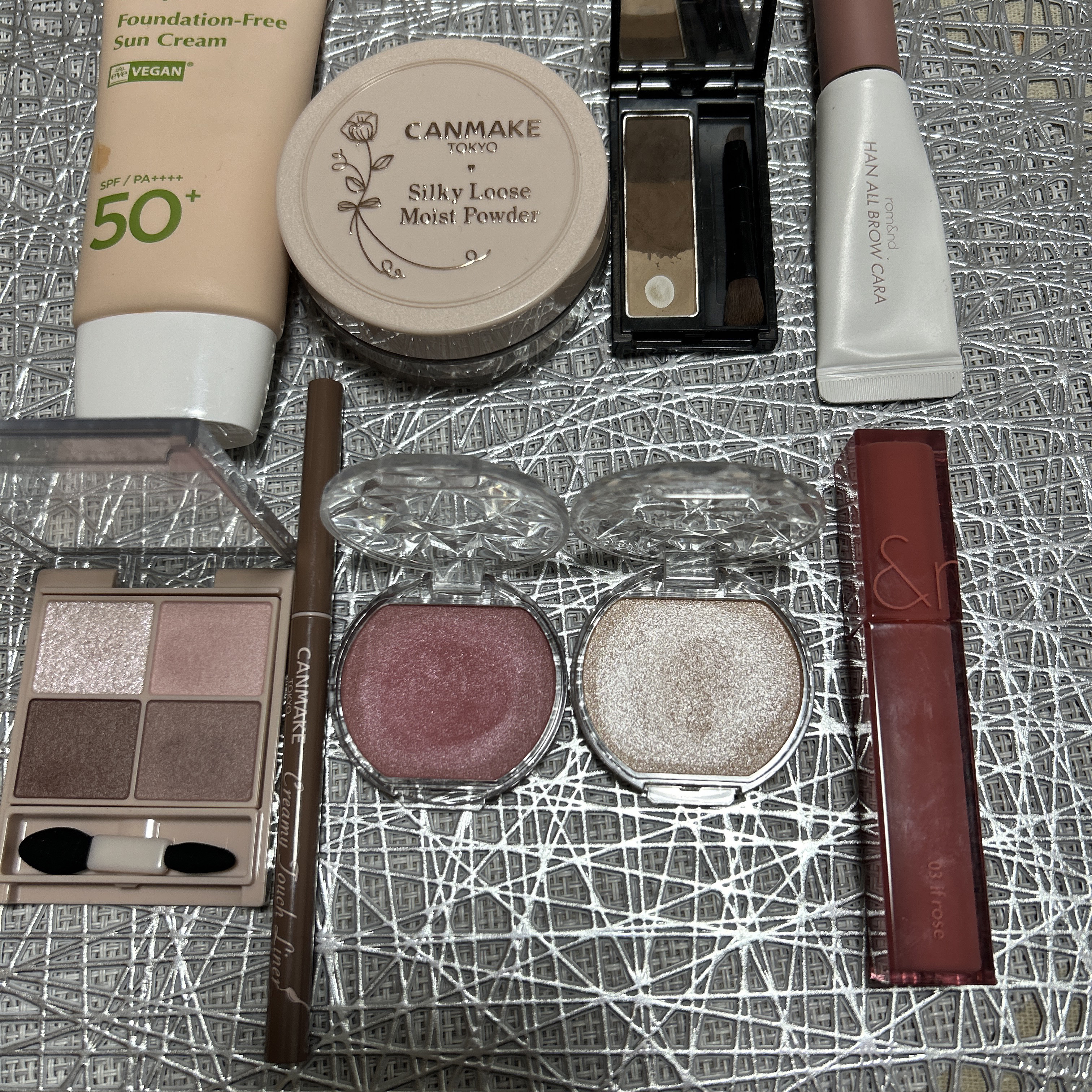 ケイト デザイニングアイブロウ3D/KATE/パウダーアイブロウを使ったクチコミ（2枚目）