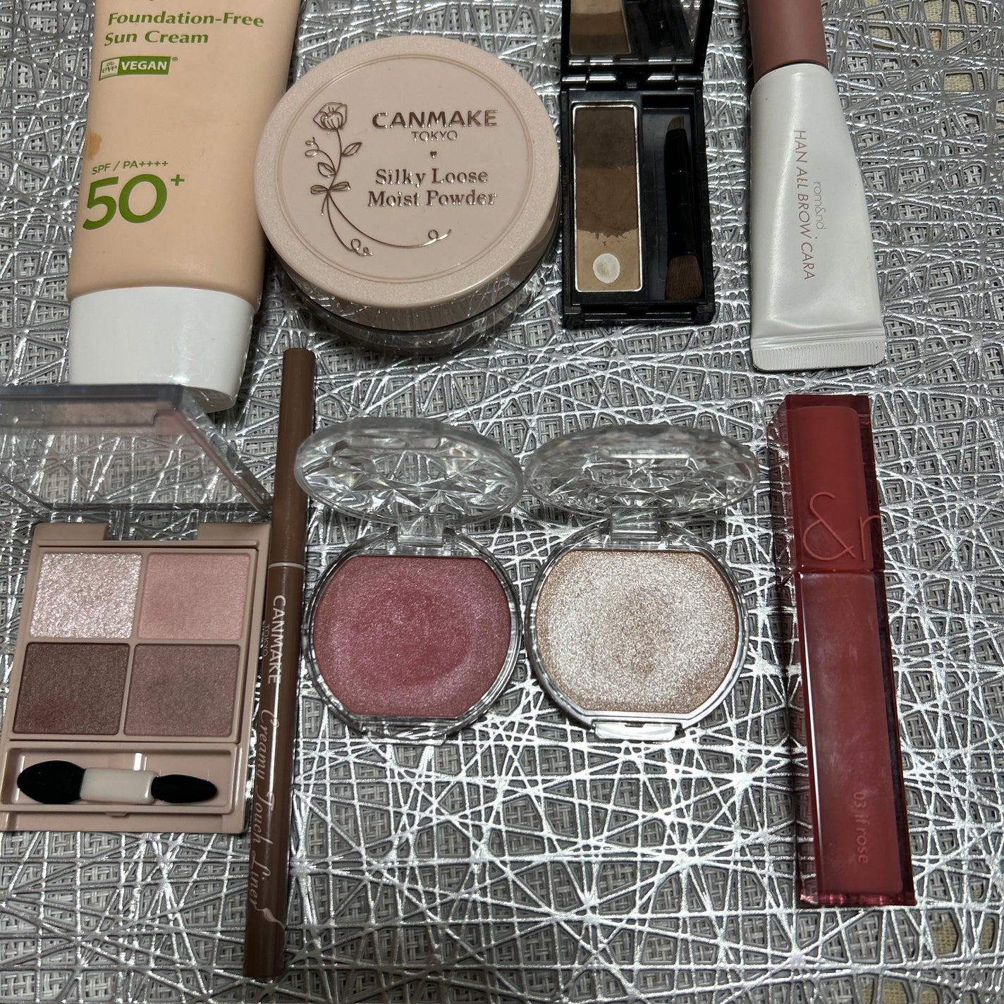 ケイト デザイニングアイブロウ3D/KATE/パウダーアイブロウを使ったクチコミ(2枚目)