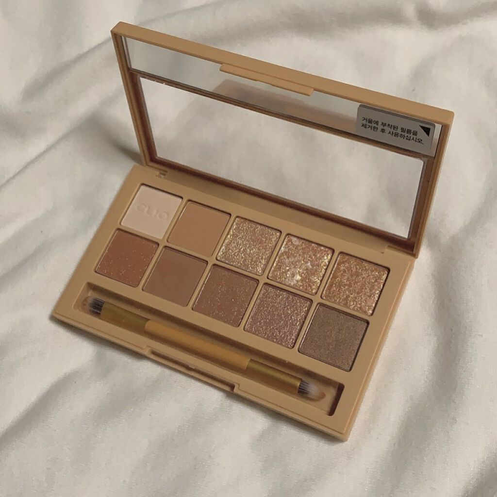 Qoo10購入のアイシャドウパレット

クリオプロアイパレットクワッド02 ブラウンシュー

捨て色なし10色でほんとに可愛い🌷
色んな時期に使うことができるかと思います！
持っていて損は無いです☻

定価だと、3700(税込)くらいする