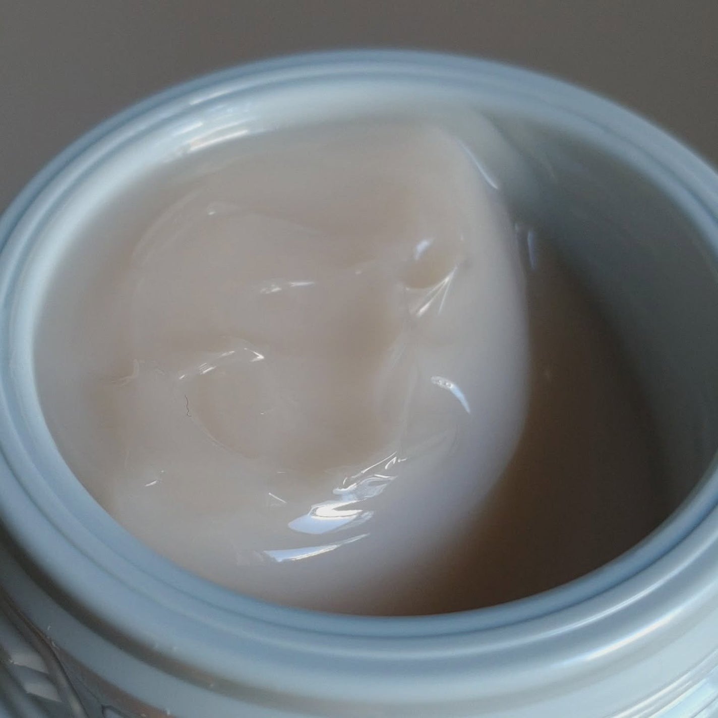 ディセンシア つつむ フェイスクリーム R1/DECENCIA/フェイスクリームを使ったクチコミ(2枚目)