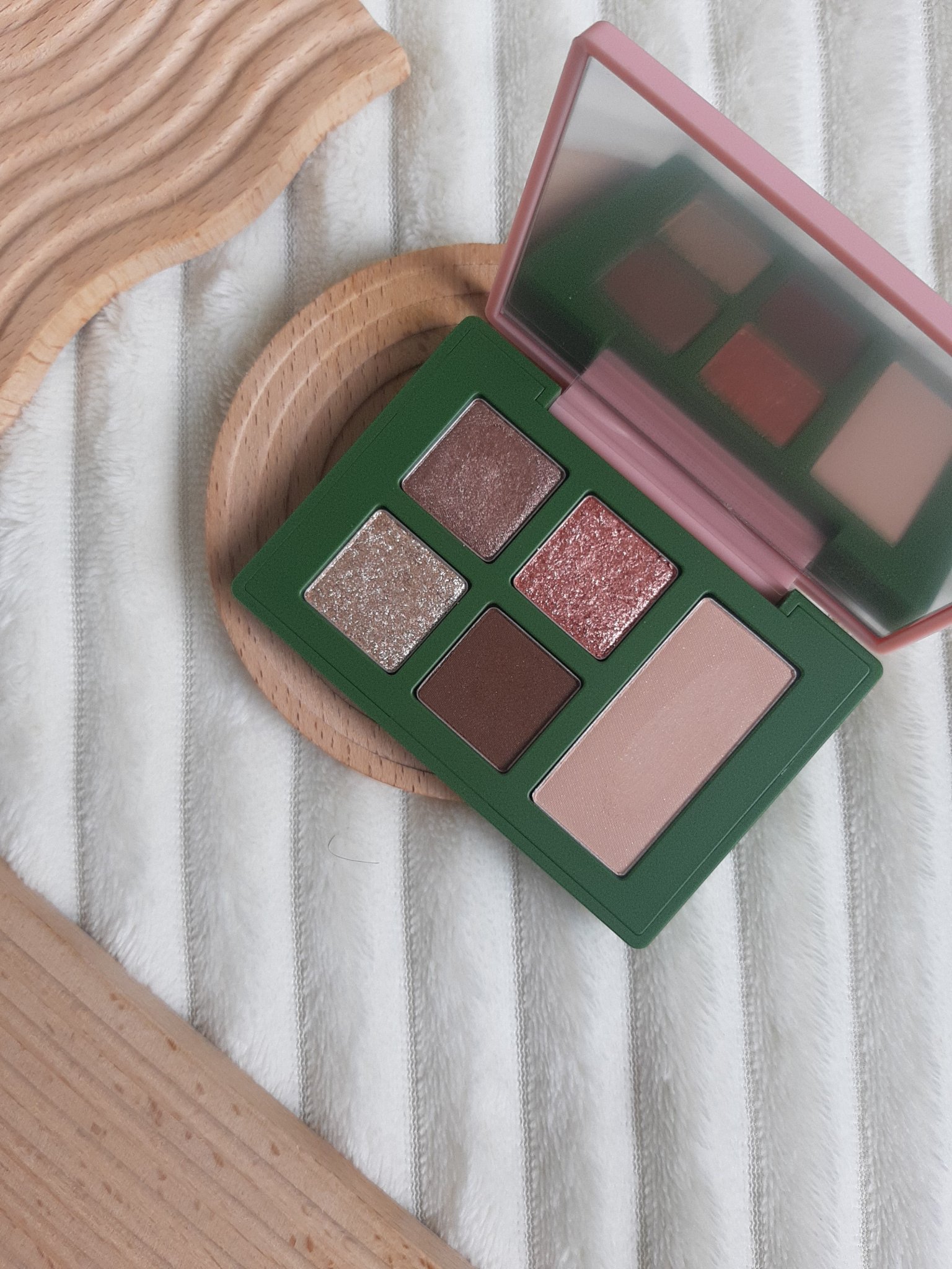 セフィラティ クイーンバレットアイズ/Sefilaty/アイシャドウパレットを使ったクチコミ（1枚目）