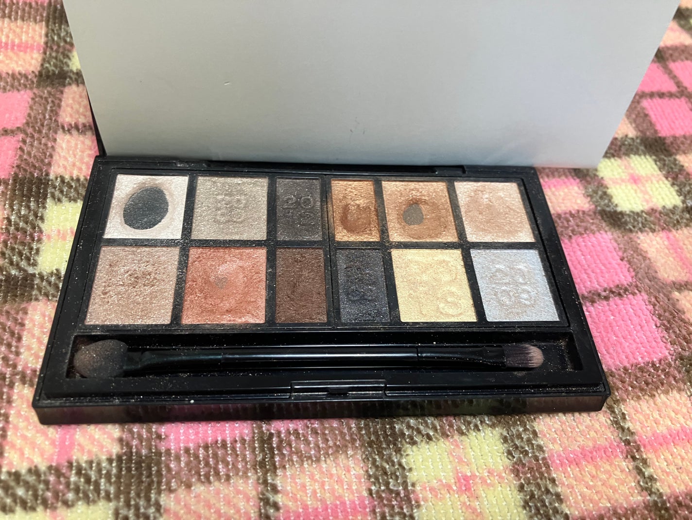ベストアイシャドウセレクション/KATE/アイシャドウパレットを使ったクチコミ(2枚目)
