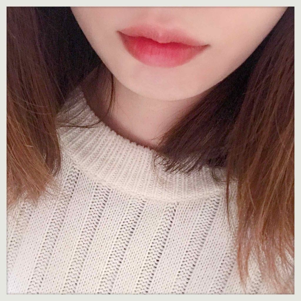 トーン ペタル エッセンス グロス/to/one/リップグロスを使ったクチコミ(3枚目)