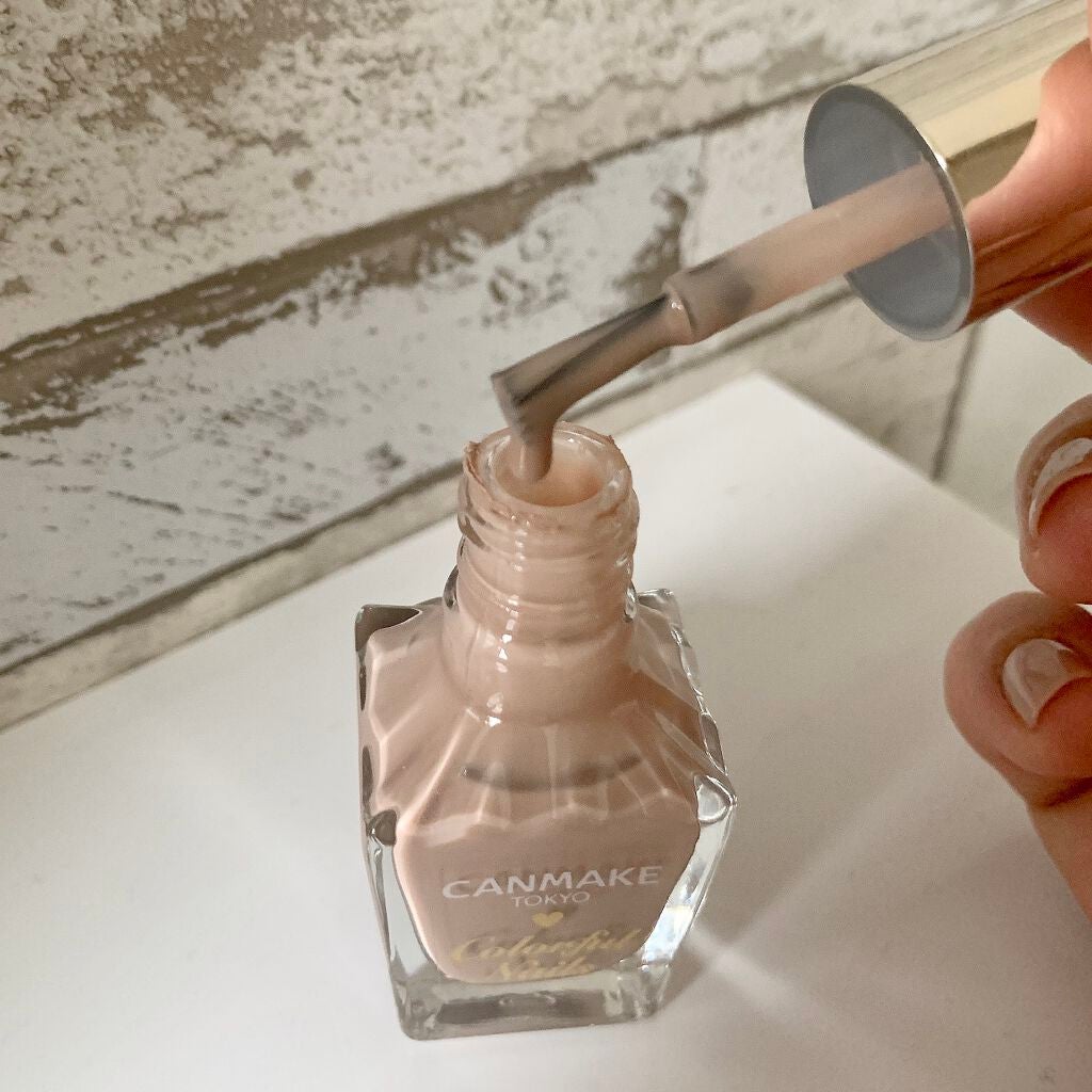 カラフルネイルズ/キャンメイク/マニキュアを使ったクチコミ(2枚目)