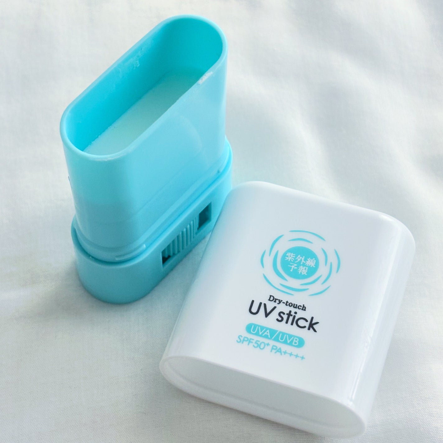紫外線予報 さらさらUVスティックF/紫外線予報/日焼け止めスティックを使ったクチコミ(2枚目)