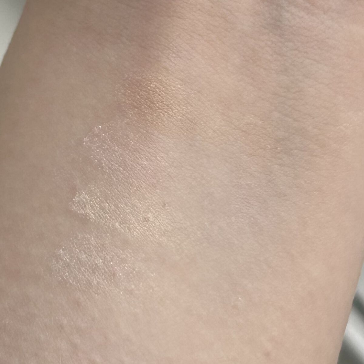 オーロラライズグロウハイライター EX-2 ピンク系/KATE/パウダーハイライトを使ったクチコミ（2枚目）