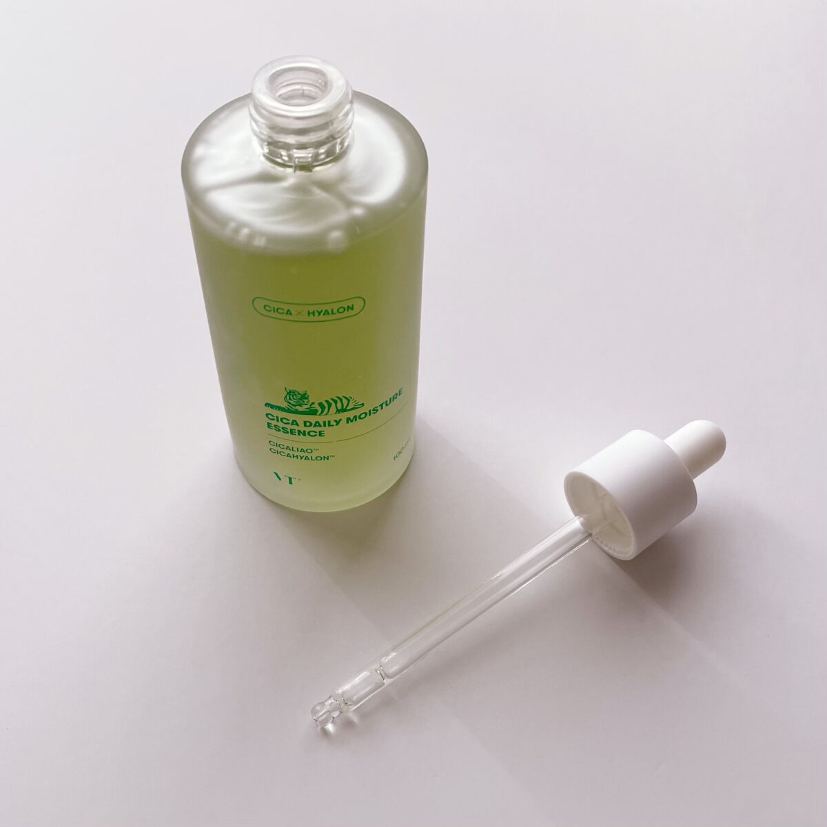 CICA デイリーモイスチャーエッセンス/VT/美容液を使ったクチコミ（3枚目）