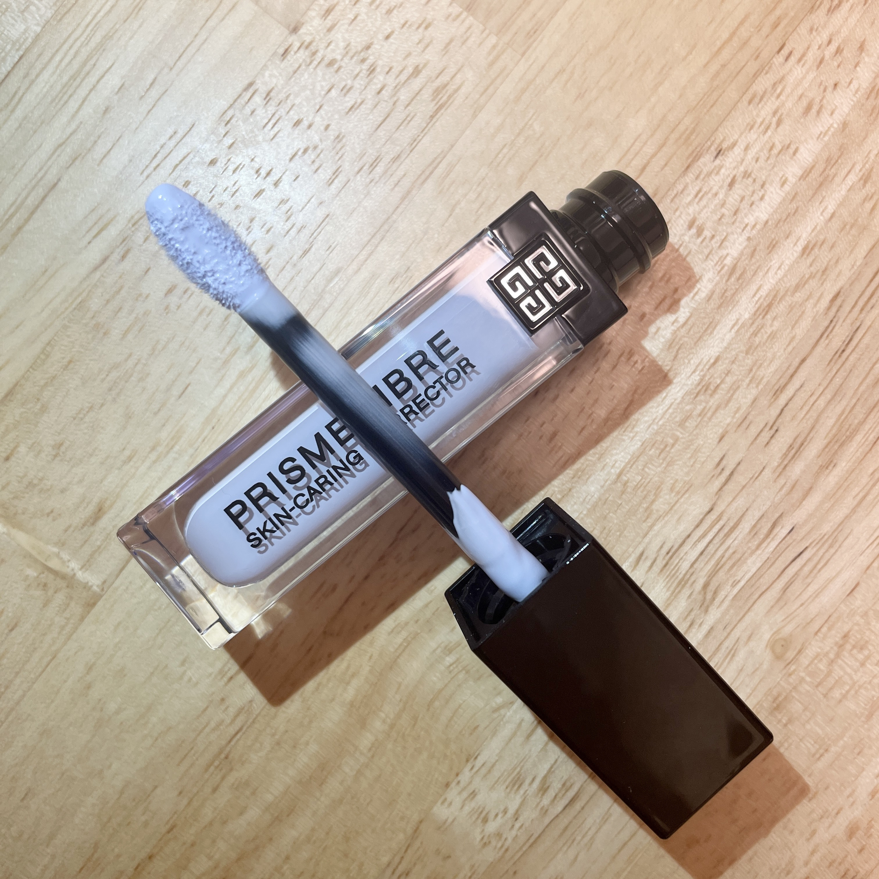 プリズム・リーブル・スキンケアリング・コレクター/GIVENCHY/化粧下地を使ったクチコミ（2枚目）