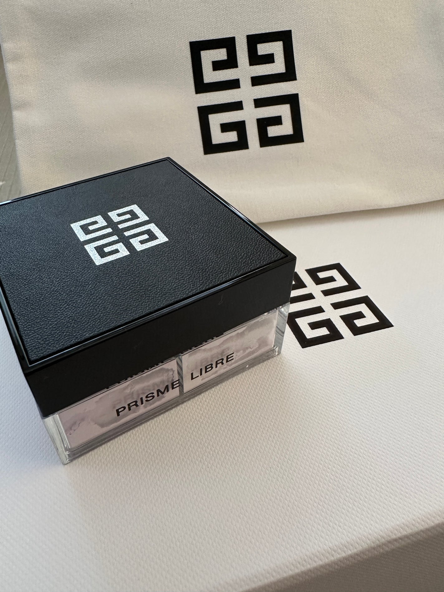 プリズム・リーブル/GIVENCHY/ルースパウダーを使ったクチコミ(1枚目)