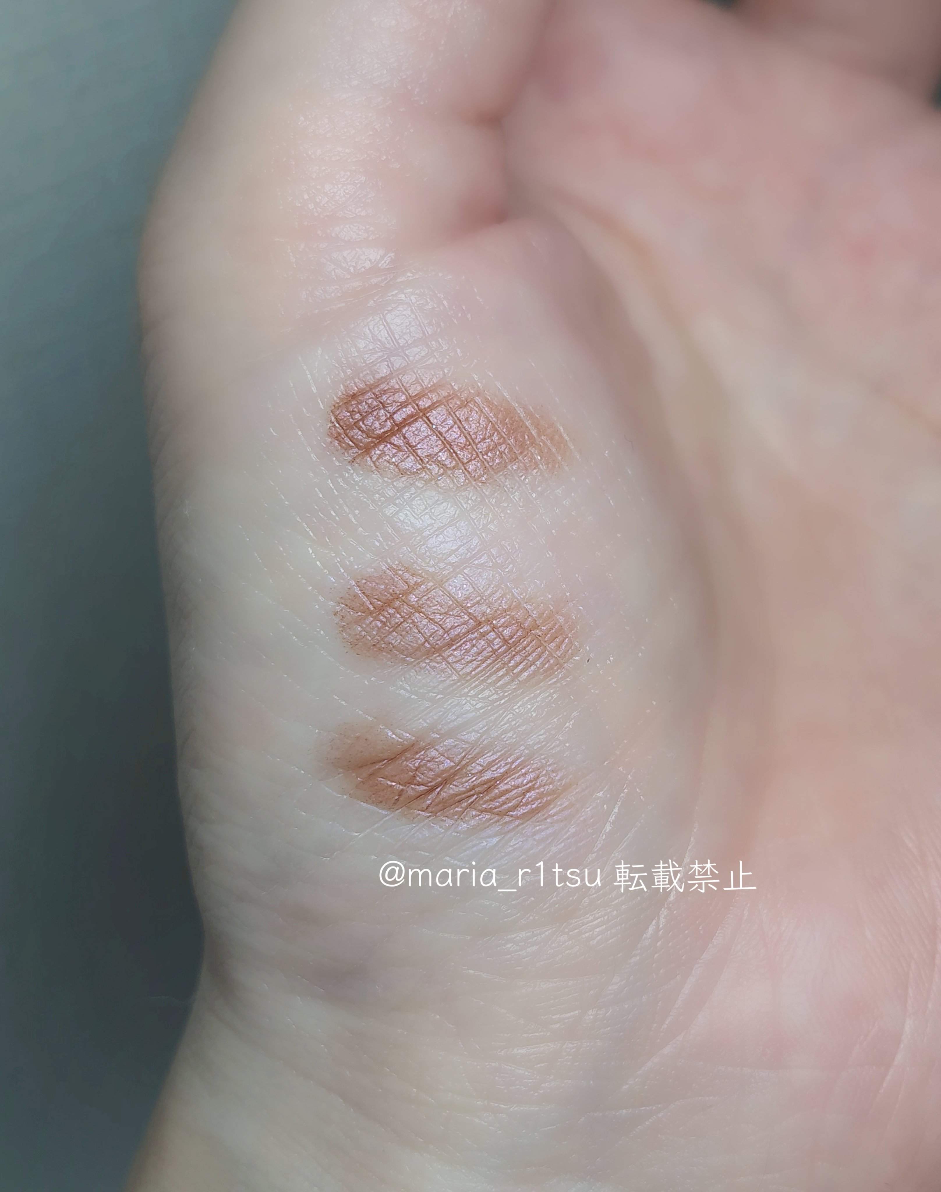 トーン タッチ アイズ/SUQQU/単色アイシャドウを使ったクチコミ（3枚目）