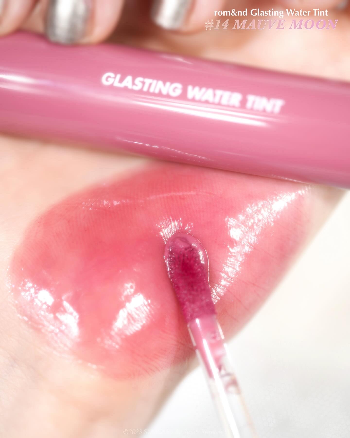グラスティングウォーターティント/rom&nd/リップティントを使ったクチコミ（3枚目）