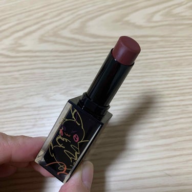 ルージュ アンリミテッド アンプリファイド＜2019年クリスマスコフレ限定＞/shu uemura/口紅を使ったクチコミ（2枚目）