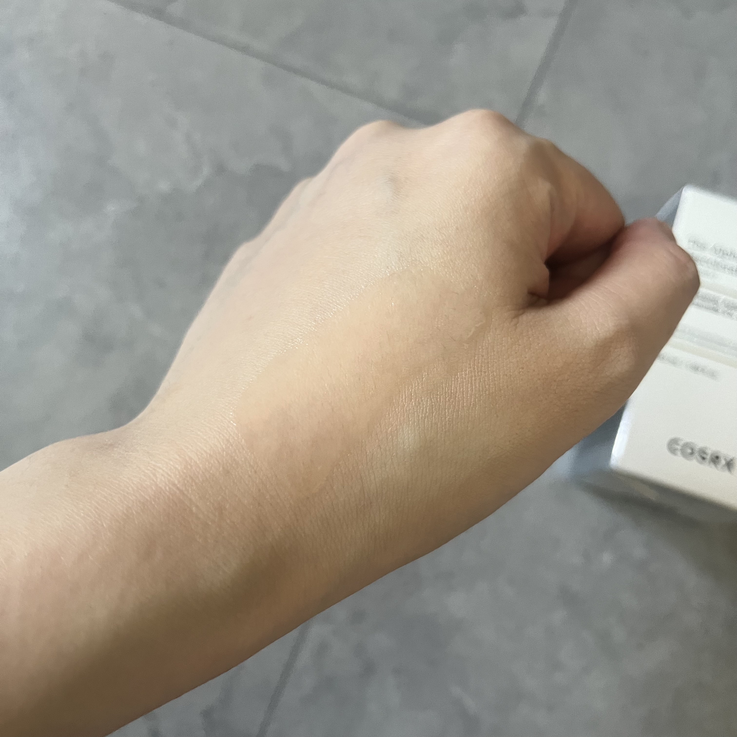 RXザ・アルファアルブチン2 ニキビ跡ケアセラム/COSRX/美容液を使ったクチコミ（2枚目）