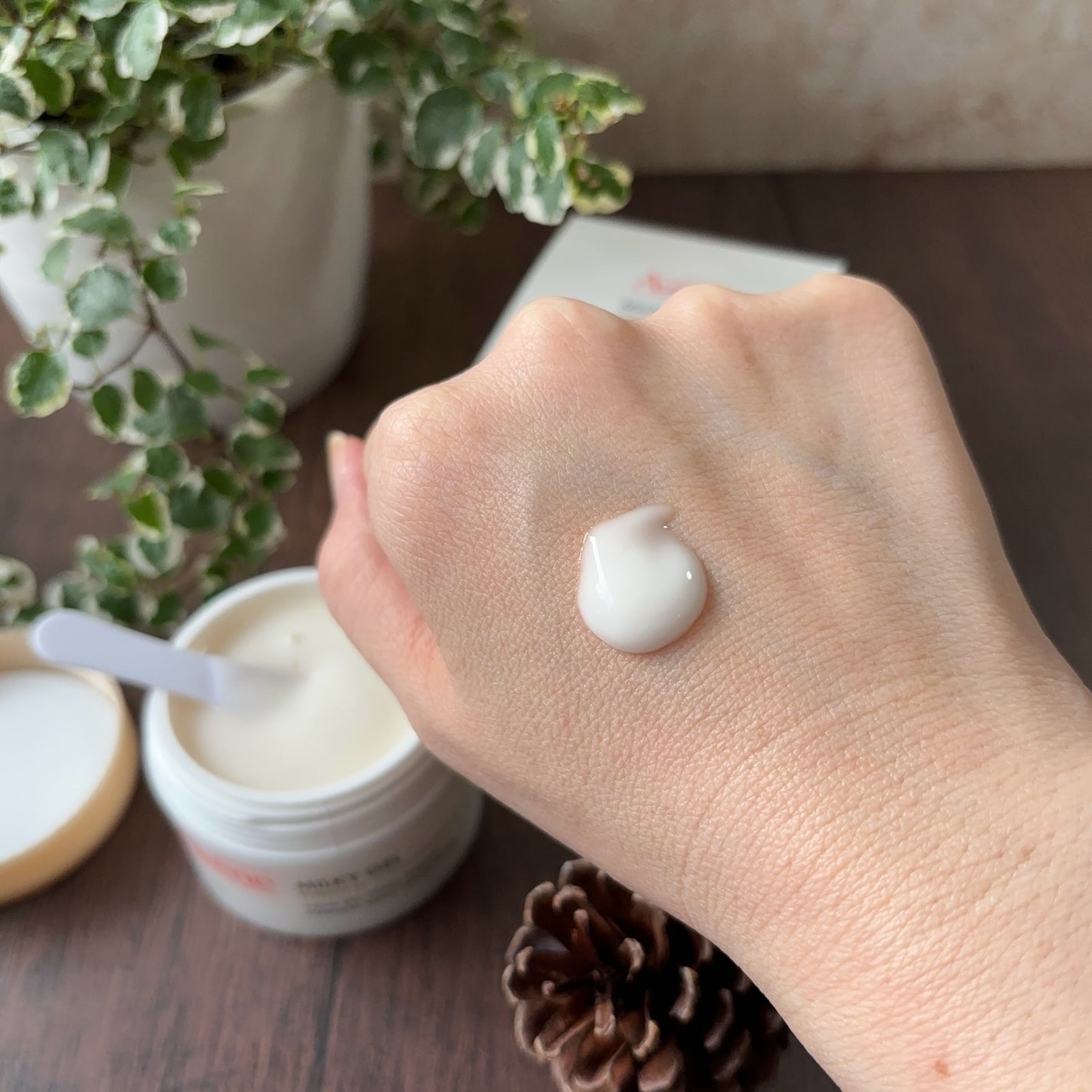 ミルキージェル エンリッチ LF/アベンヌ/フェイスクリームを使ったクチコミ(3枚目)