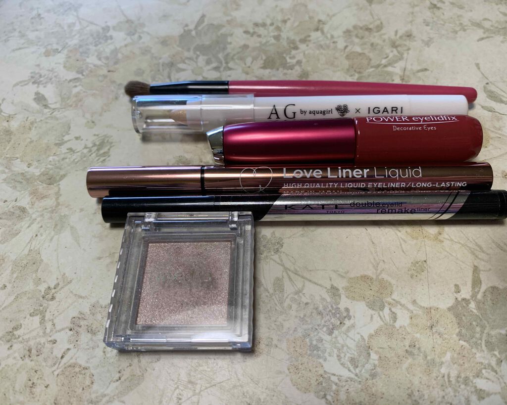 れん´•ﻌ•`🐾 on LIPS 「最近のアイメイク最近は年齢も加味してだいぶ落ち着いたメイクして..」(1枚目)