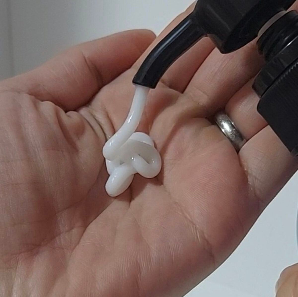 リラックスナイトリペア シャンプー/トリートメント/YOLU/市販シャンプーを使ったクチコミ(4枚目)