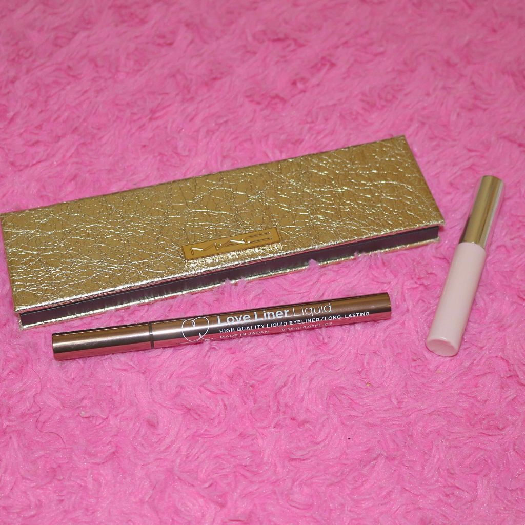 スノーボールアイコンパクト 【ホリデーコレクション 2017】/M・A・C/アイシャドウパレットを使ったクチコミ(1枚目)