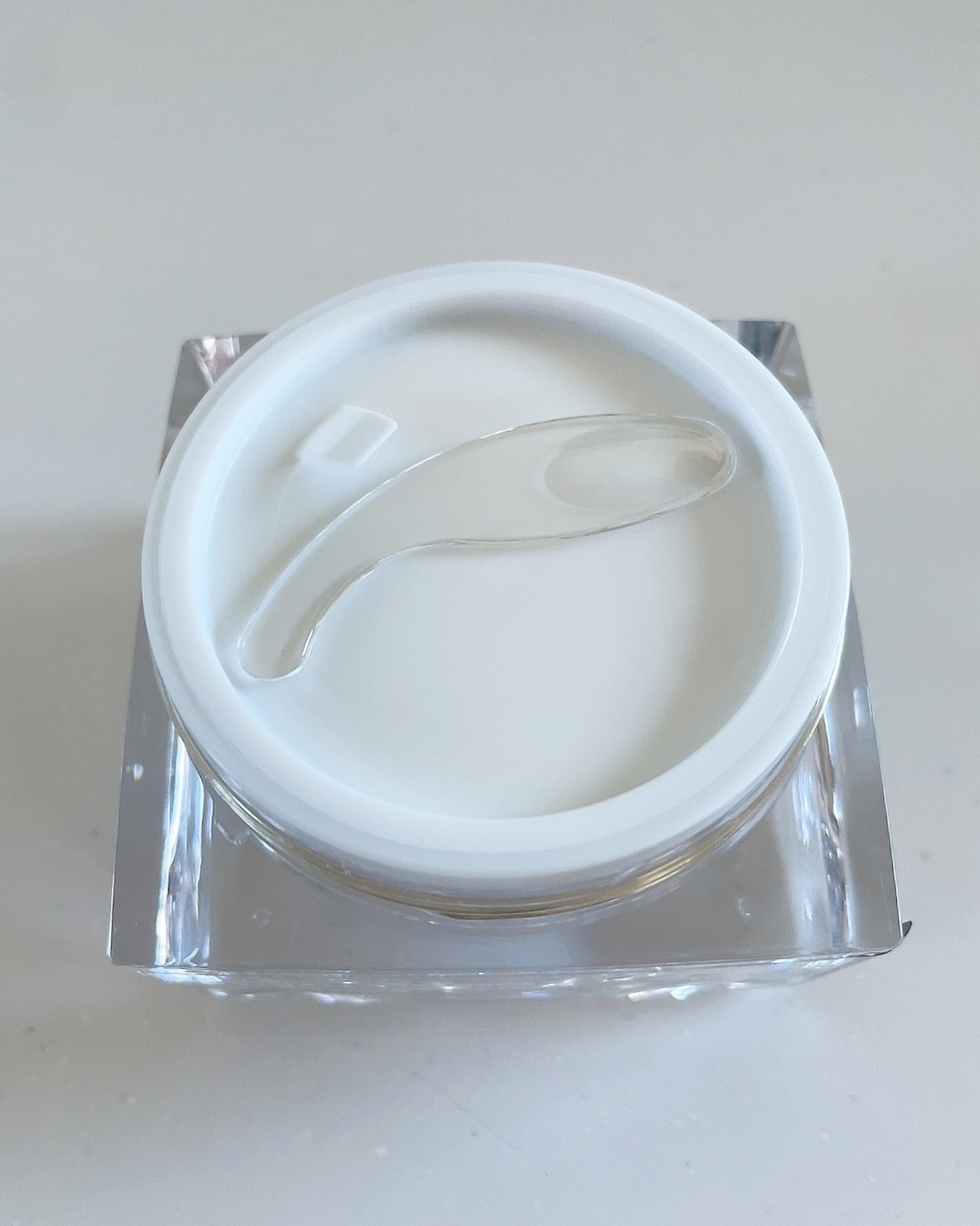 5番 白玉グルタチオンCメラゼロクリーム/numbuzin/フェイスクリームを使ったクチコミ（3枚目）