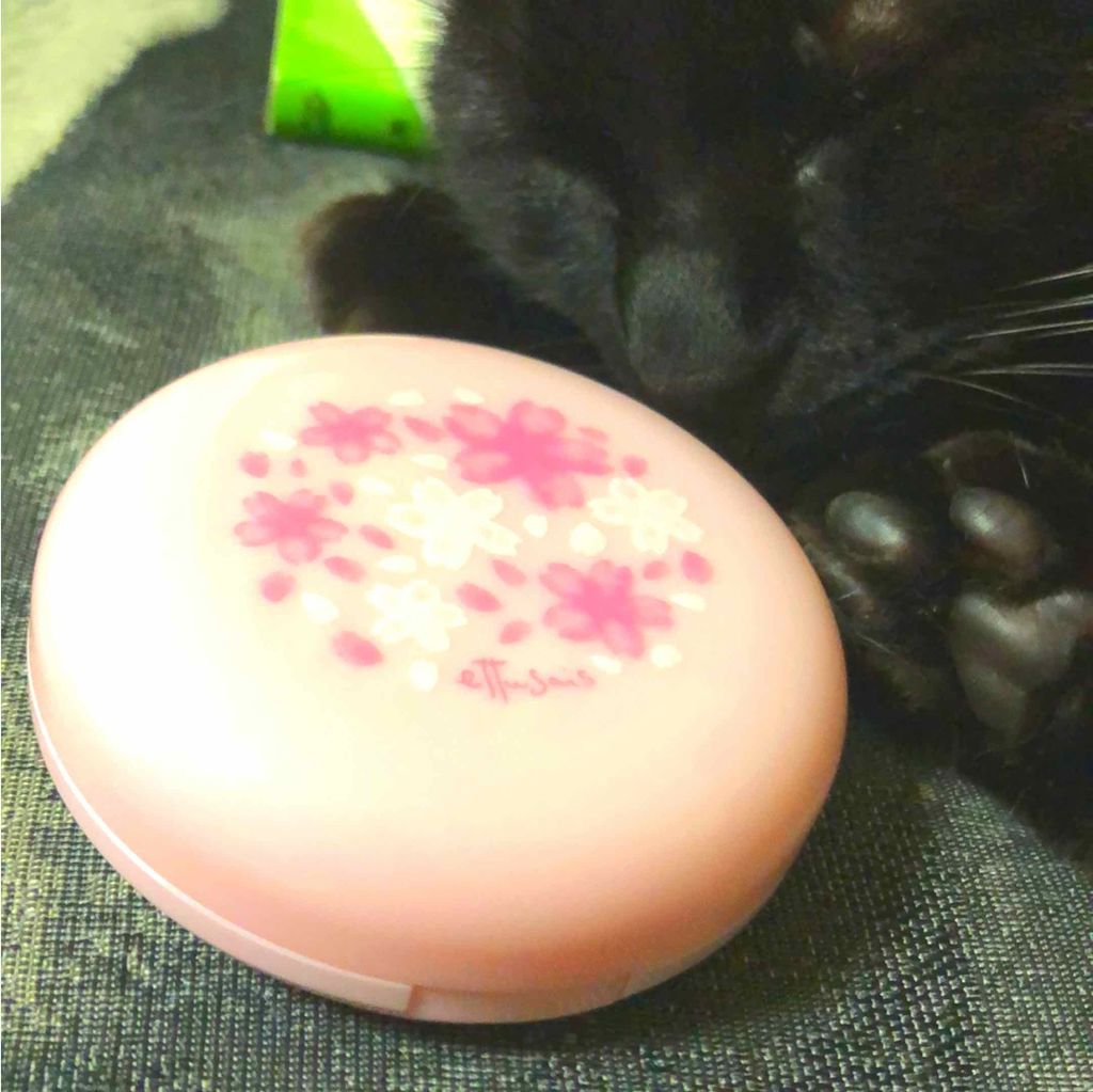 エテュセ　スキンケアパウダー　桜パッケージ/ettusais/プレストパウダーを使ったクチコミ（1枚目）