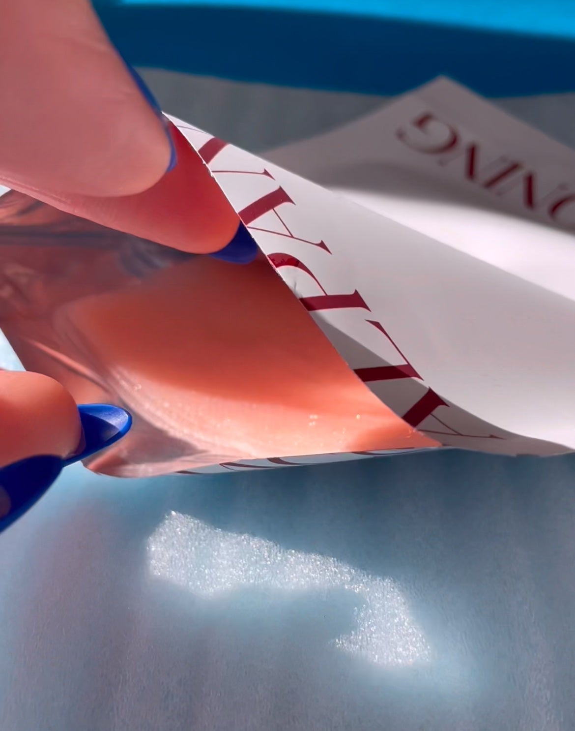 アルファNビタトーニングレッドオイルマスク/ShionLe/シートマスク・パックを使ったクチコミ(3枚目)