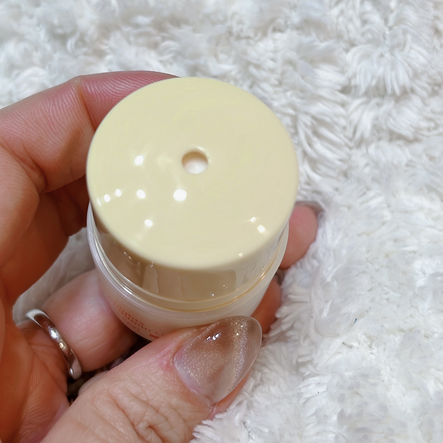 スーパーナイツ マルチ Ｖ リップセリン /belif/リップクリームを使ったクチコミ（3枚目）