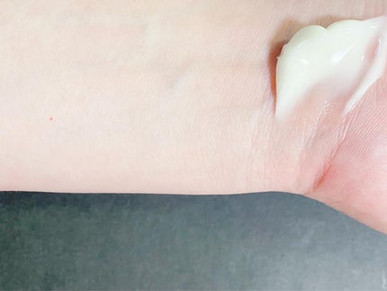 5番 白玉グルタチオンCメラゼロクリーム/numbuzin/フェイスクリームを使ったクチコミ(3枚目)