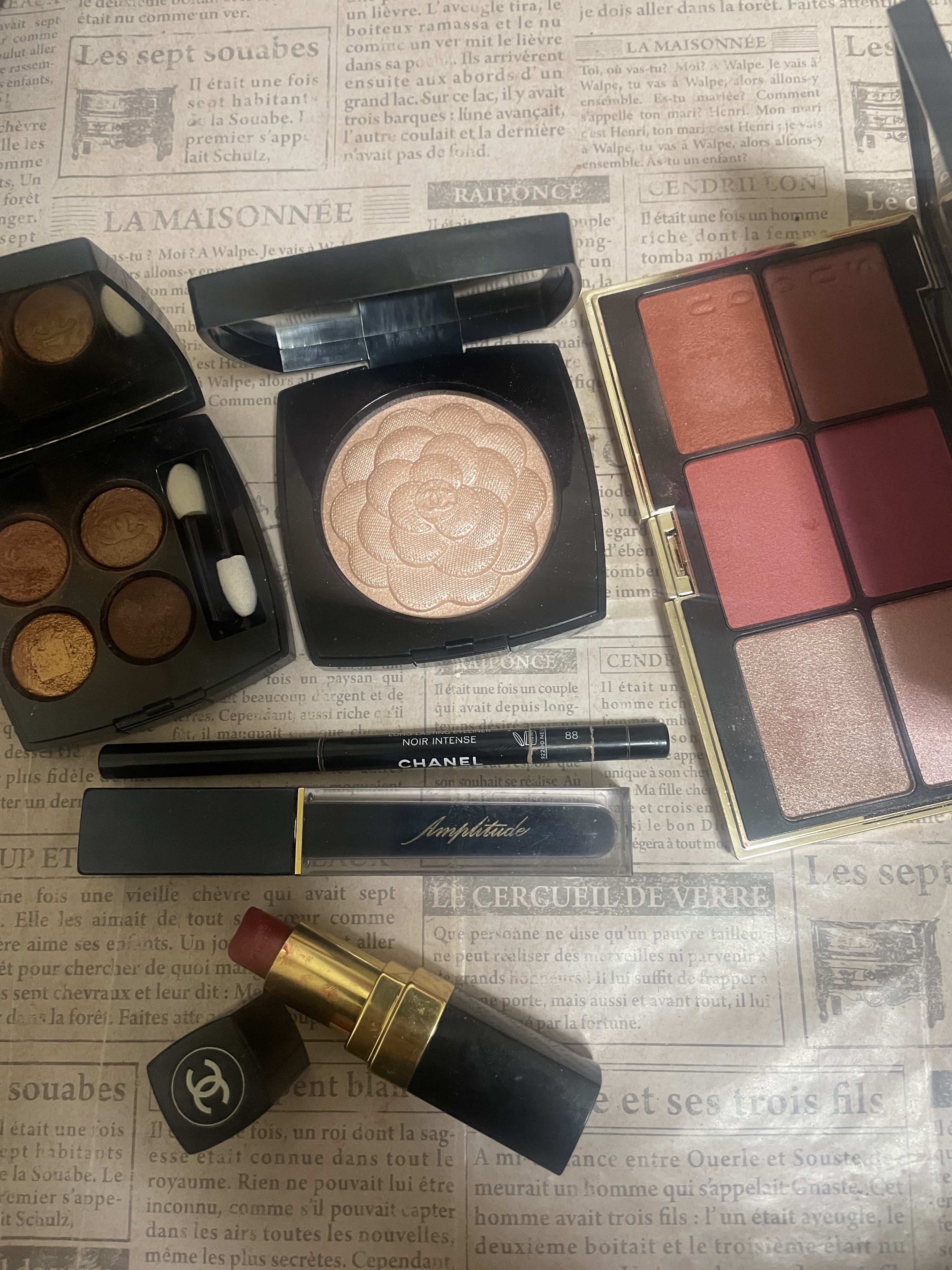 レ キャトル オンブル/CHANEL/アイシャドウパレットを使ったクチコミ（1枚目）