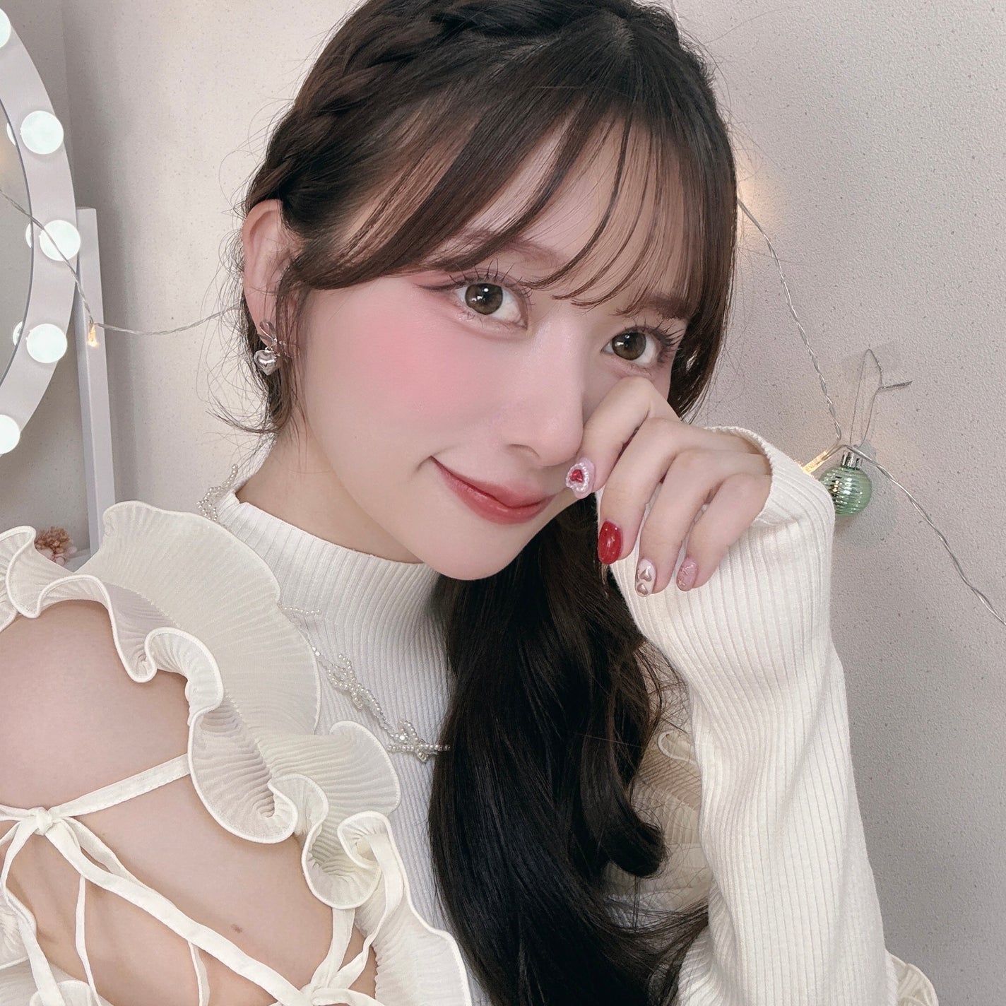 ãªãªãð¢ on LIPS ãç§å²äžæé«ã«ãããšãã¯ãªã¹ãã¹ããŒãã¡ã€ã¯YouTubeã§å
¬é..ãïŒ2æç®ïŒ