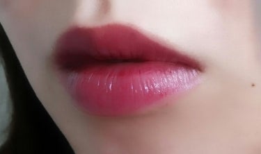 ルージュ アンリミテッド ラッカーシャイン＜2019年クリスマスコフレ限定＞/shu uemura/口紅を使ったクチコミ（2枚目）