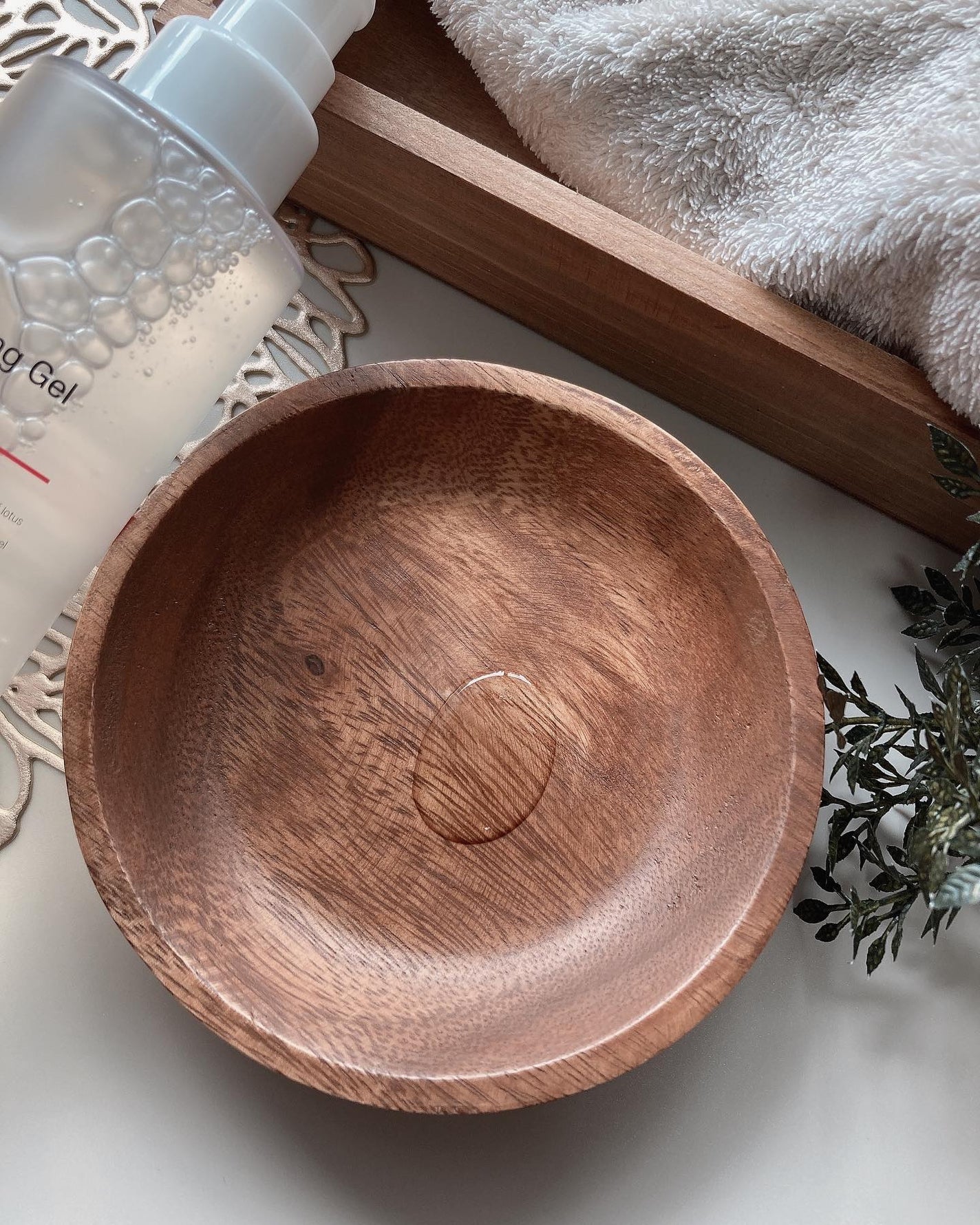 ロータスクレンジングジェル/エルツティン/クレンジングジェルを使ったクチコミ(2枚目)