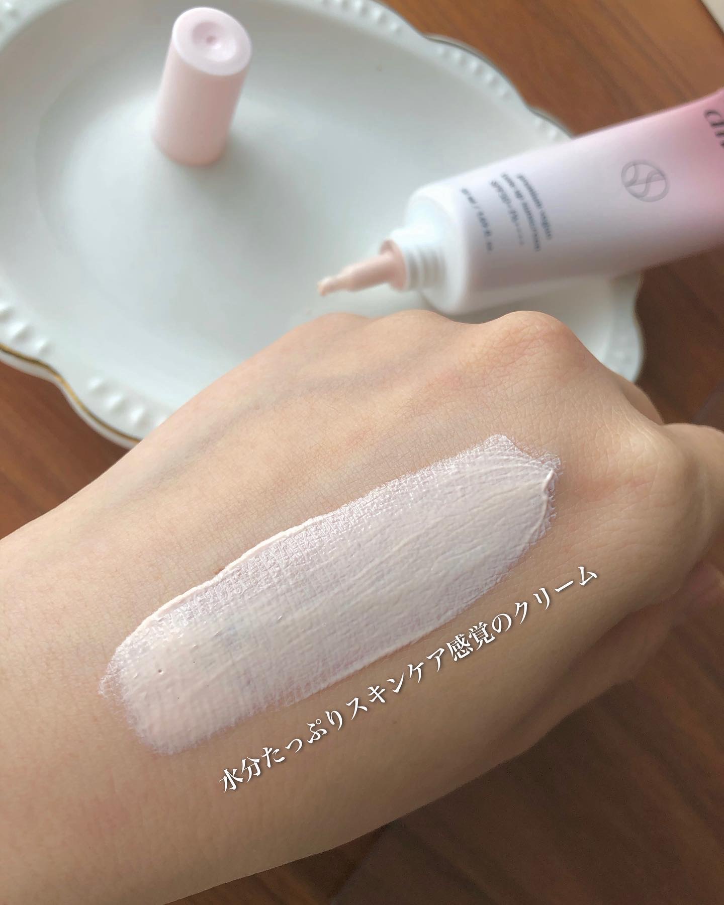 プレミ アムビーガン トーンアップ日焼け止め SPF50+PA++++/dinsee/日焼け止めミルクを使ったクチコミ（3枚目）