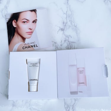 CHANEL ル ブラン セラム HLCS のクチコミ「CHANELさんのキャンペーンに応募したら
当選してたみたいで今日 届きました✨
新製品の ル.....」（2枚目）