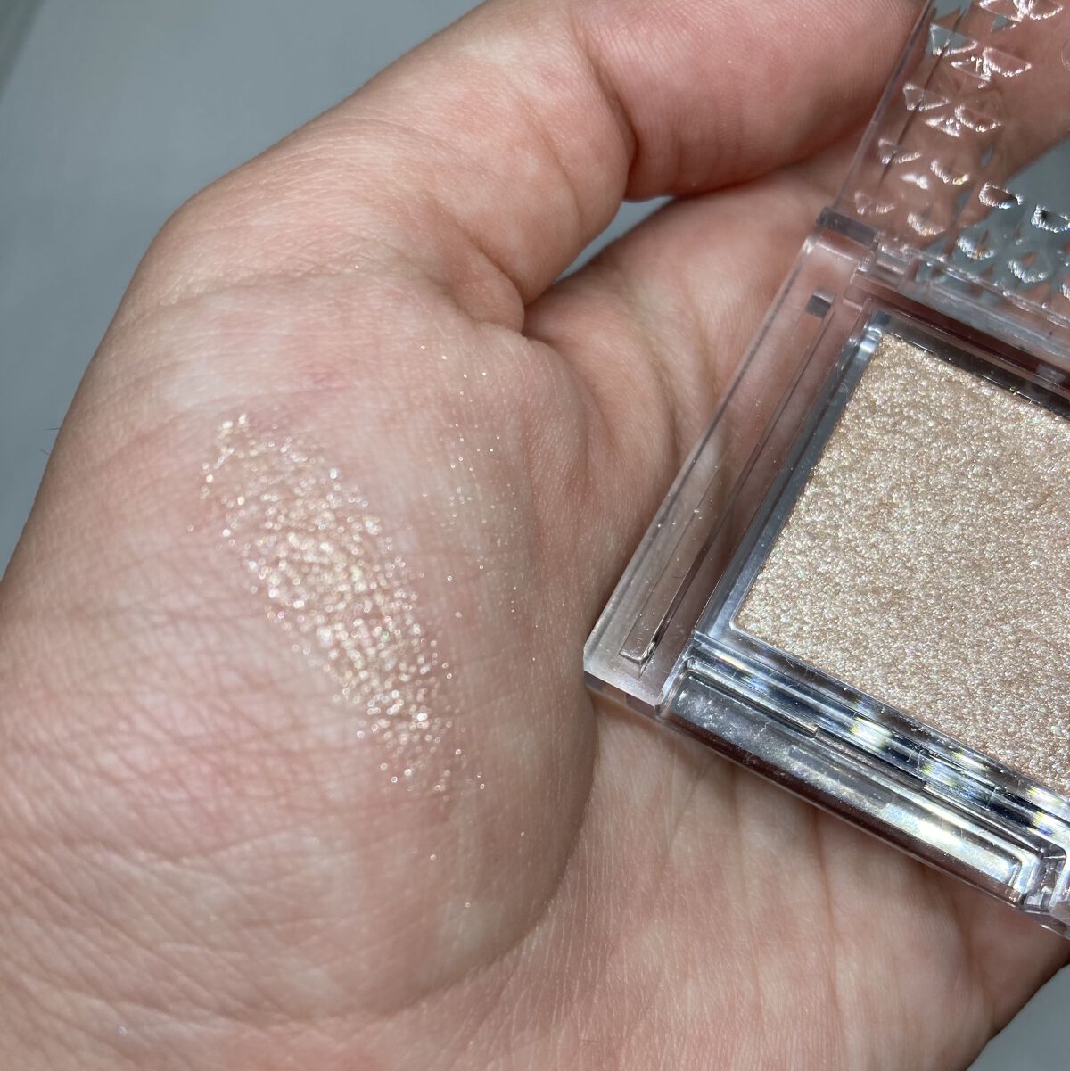 シングルカラーアイシャドウ/CEZANNE/単色アイシャドウを使ったクチコミ（3枚目）