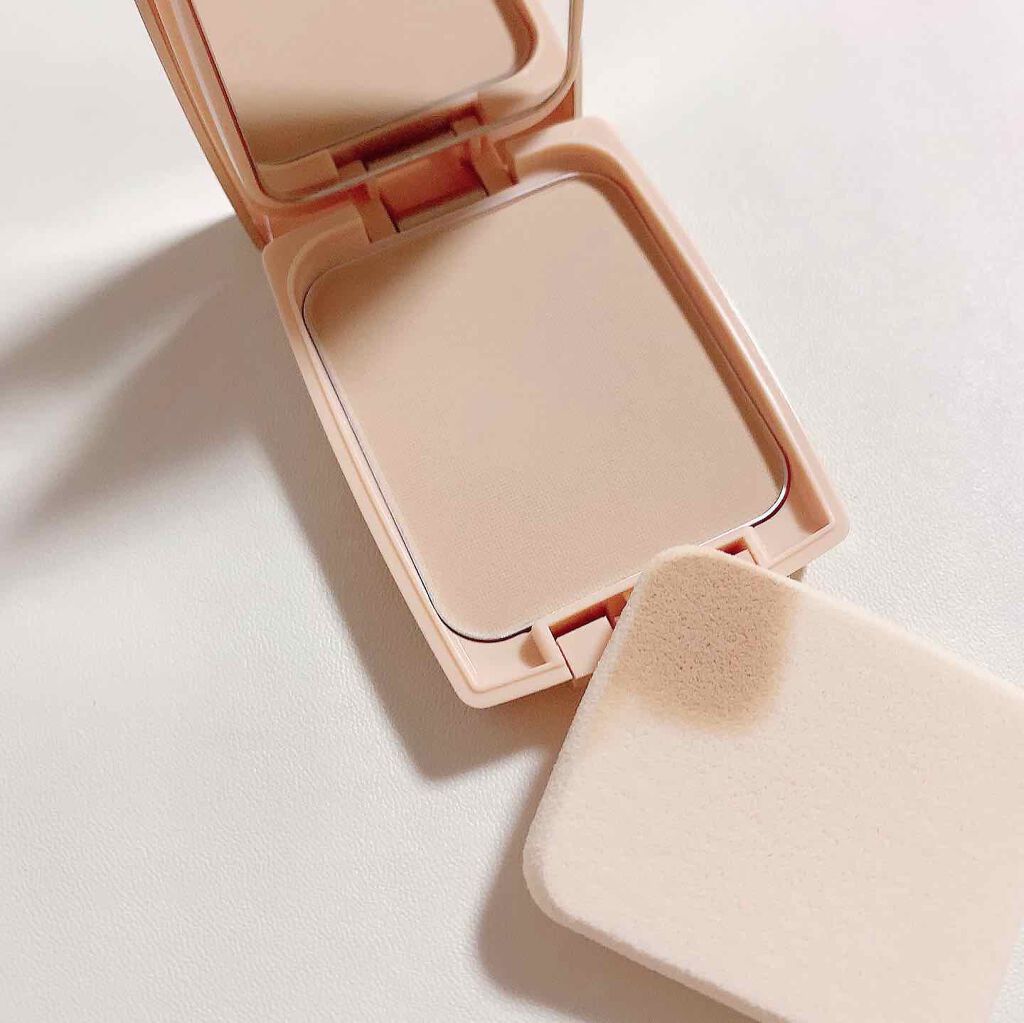 24 ミネラルモイストパウダーファンデ/24h cosme/パウダーファンデーションを使ったクチコミ（2枚目）