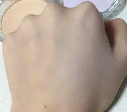 UVクリアフェイスパウダー/CEZANNE/プレストパウダーを使ったクチコミ(3枚目)