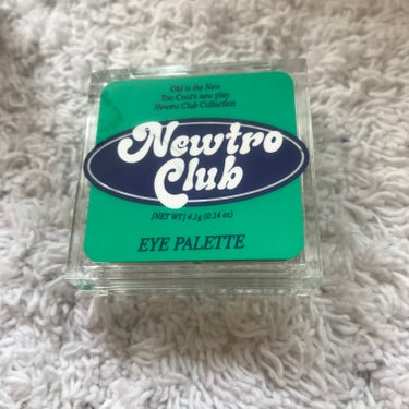 too cool for school ニュートロクラブ アイパレットのクチコミ「too cool for school
NEWTRO CLUB EYE PALETTE

4色.....」（1枚目）