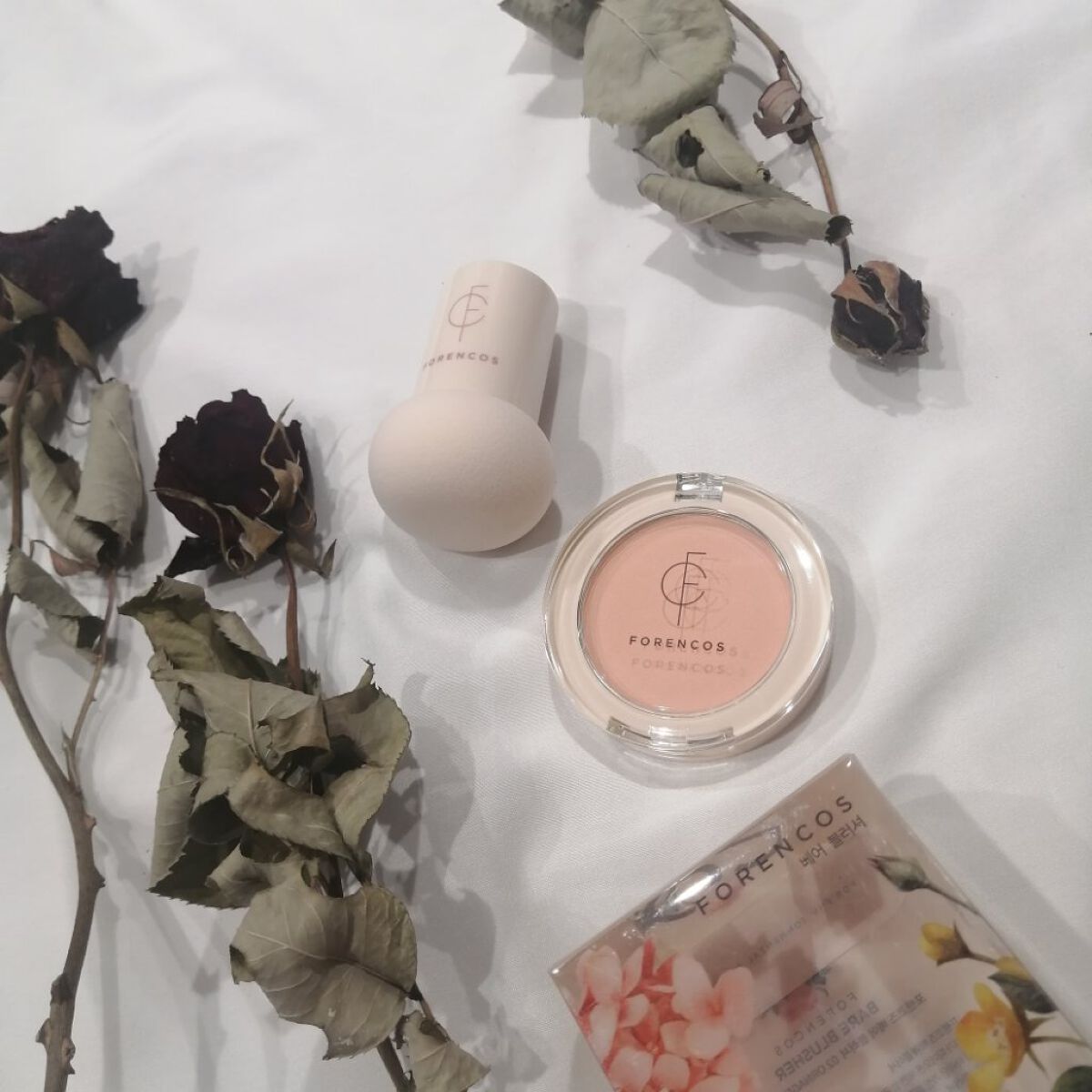 ベアブラッシャー パフ付き 02 オランジェ/フォレンコス/パウダーチークを使ったクチコミ（1枚目）