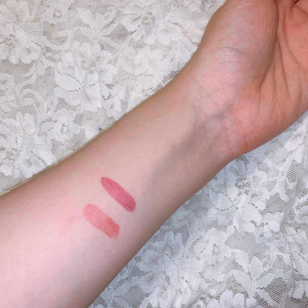 コンフォート リップオイル インテンス 02 インテンス プラム(限定カラー)/CLARINS/リップグロスを使ったクチコミ（3枚目）