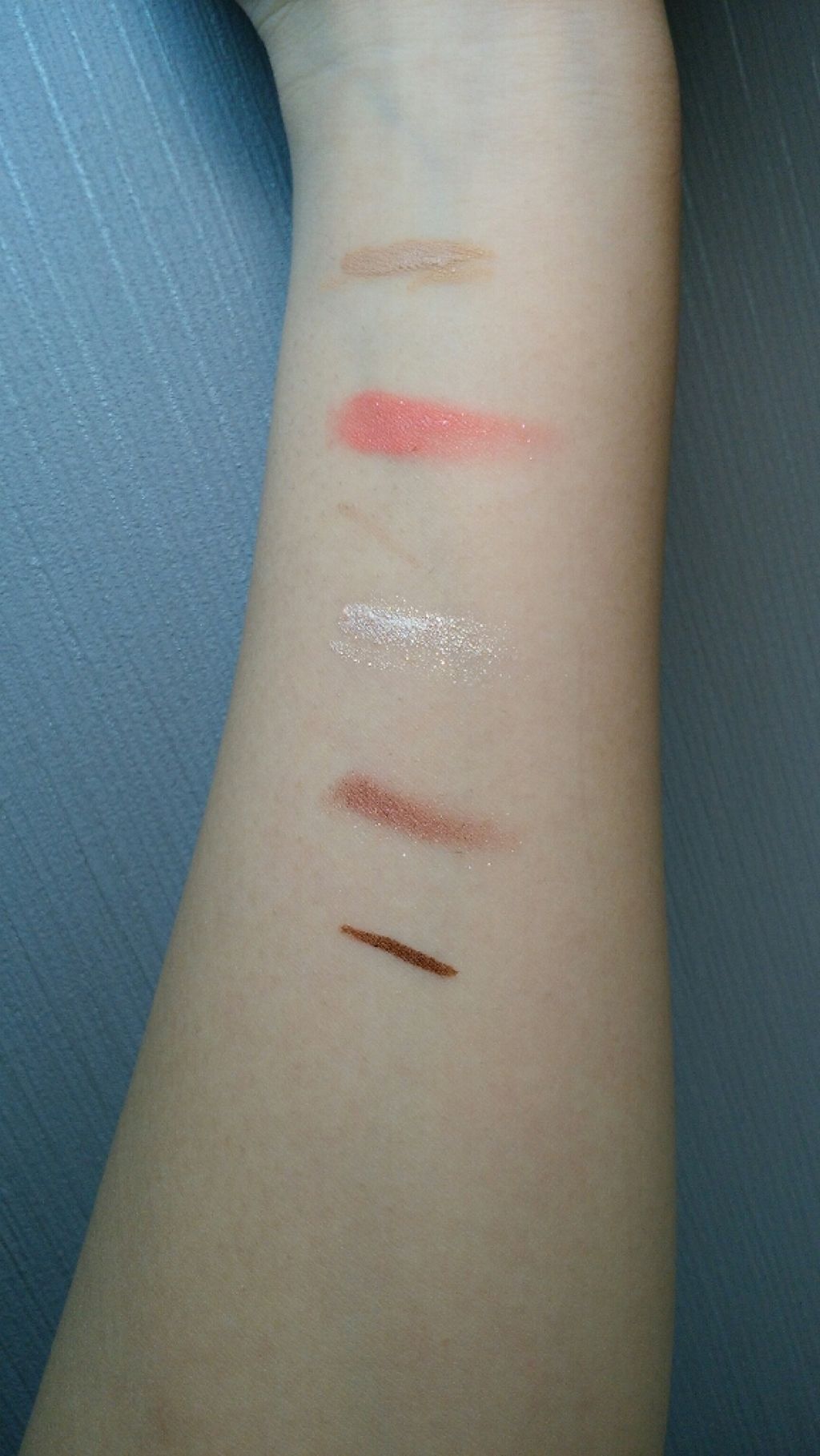 ライティングリキッドアイズ/キャンメイク/リキッドアイシャドウを使ったクチコミ(2枚目)