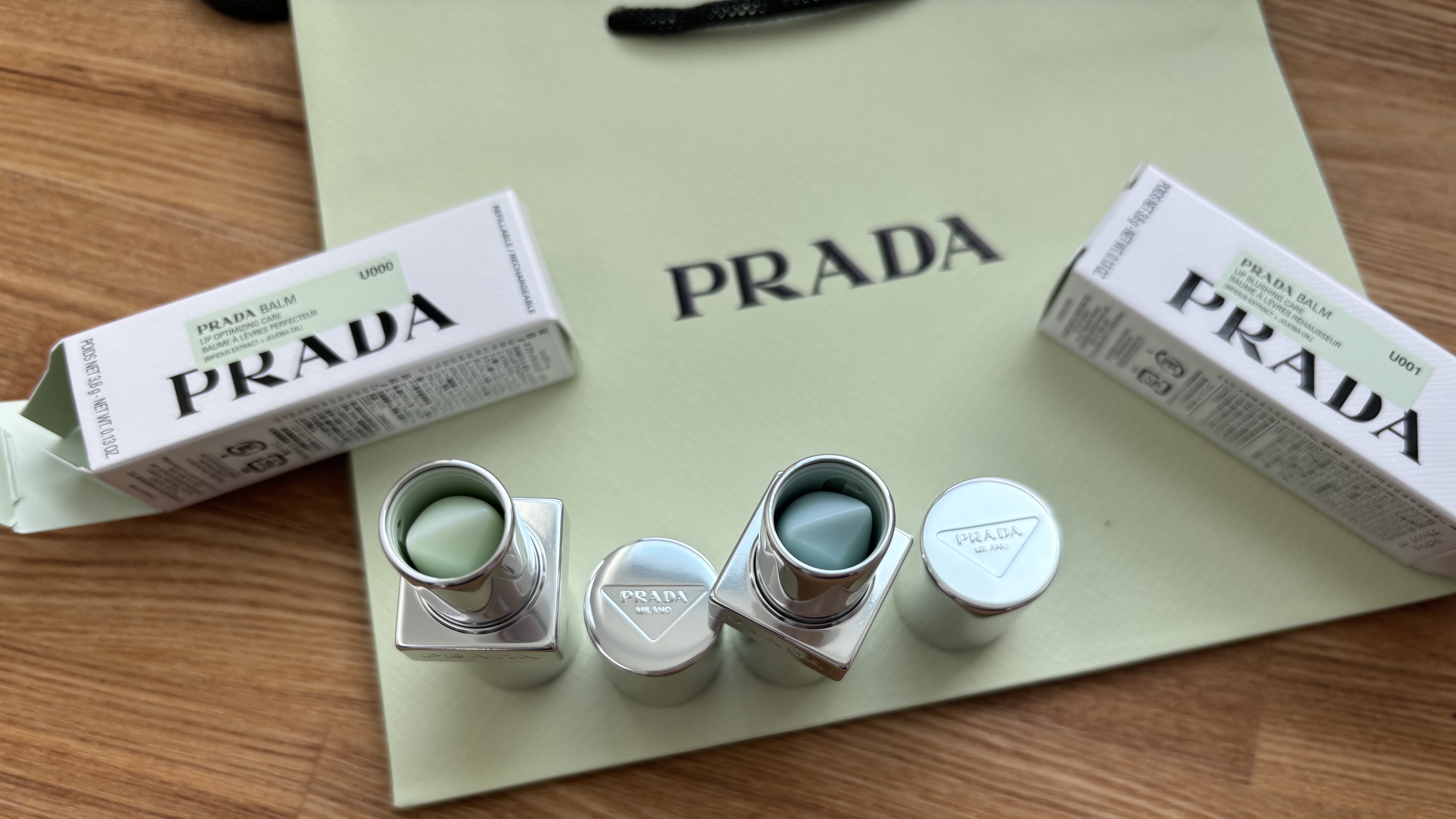 リップ バーム オプティマイジング ケア/PRADA BEAUTY/リップバームを使ったクチコミ（3枚目）