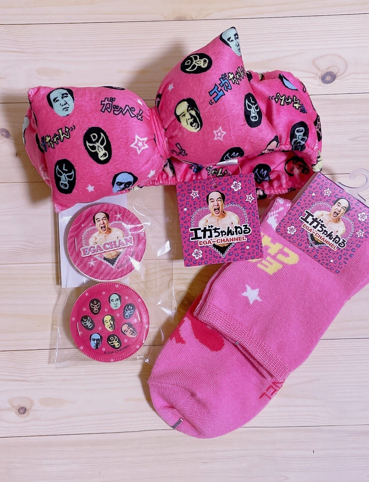 ひろろん on LIPS 「サンキューマートエガちゃんねるグッズ☑︎リボンターバン☑︎靴下..」(1枚目)