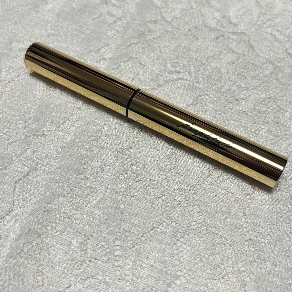 コンスピキュアス チップオンアイズ/Amplitude/単色アイシャドウを使ったクチコミ（2枚目）