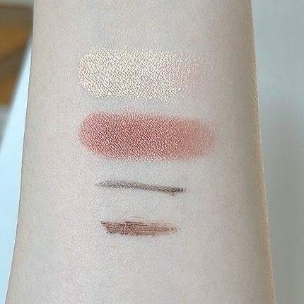 シャドーカスタマイズ/MAJOLICA MAJORCA/単色アイシャドウを使ったクチコミ(3枚目)